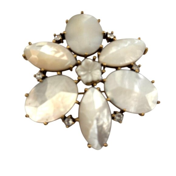 Vintage Mother Of Pearl & Rhinestone Gold Tone Flower Brooch/Pendant C1960 - Picture 1 of 6